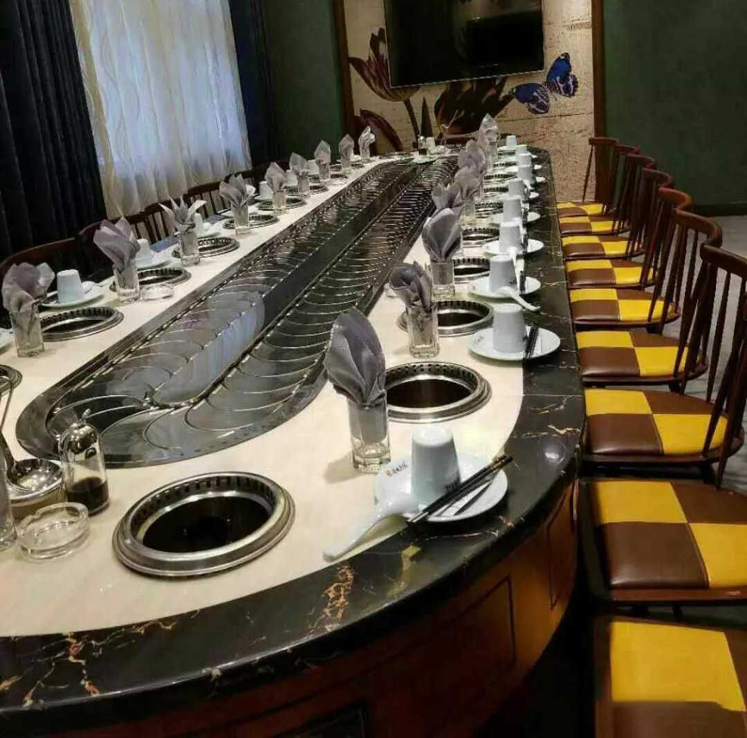 無煙小火鍋為何更受年輕人的喜愛？