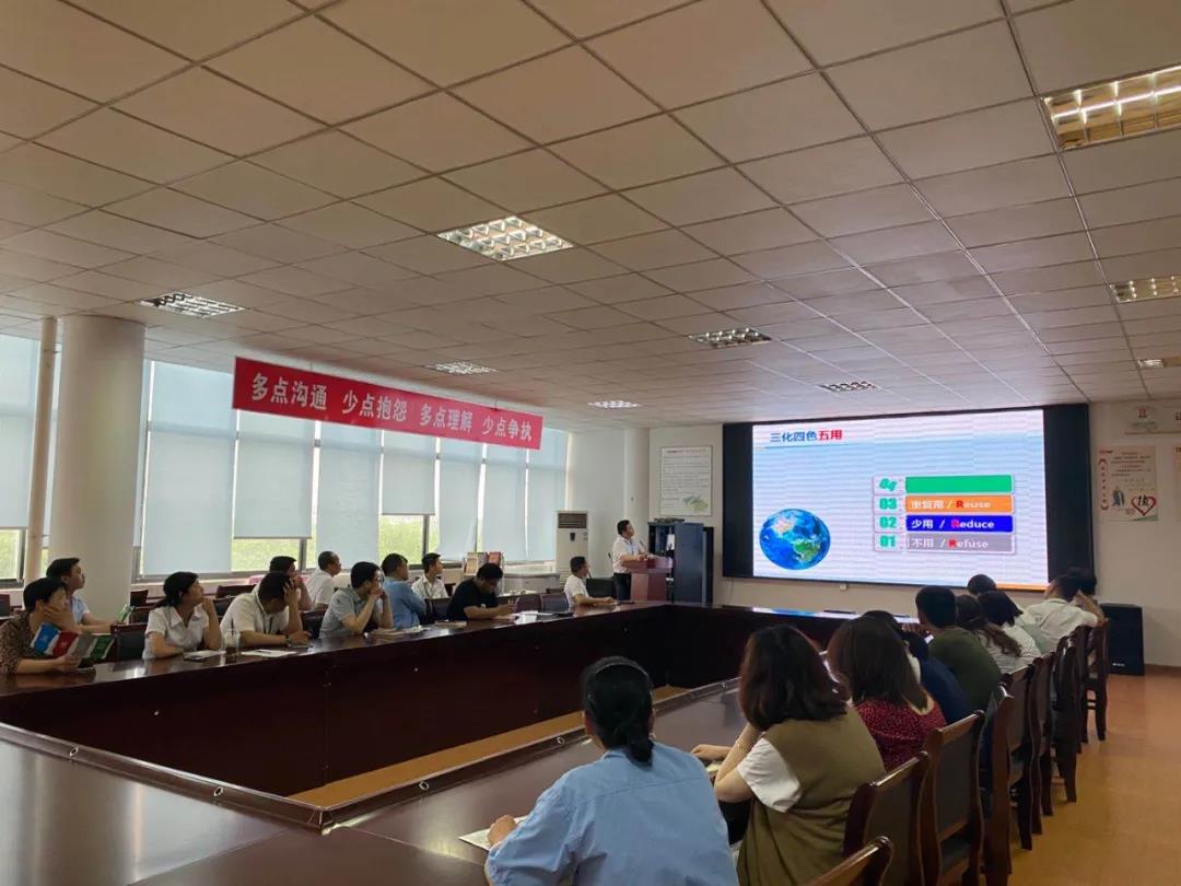 餐廚垃圾處理設(shè)備