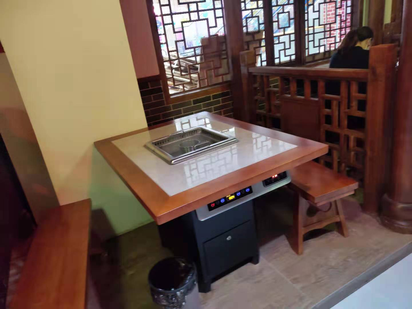 無煙火鍋桌 無煙火鍋桌